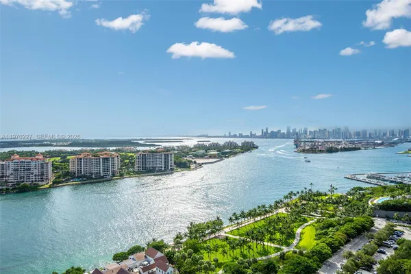 $21,000 | 100 South Pointe Drive, Unit 2101, Miami Beach, FL 33139