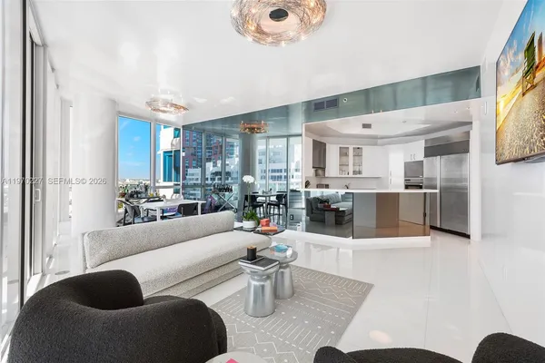 $21,000 | 100 South Pointe Drive, Unit 2101, Miami Beach, FL 33139