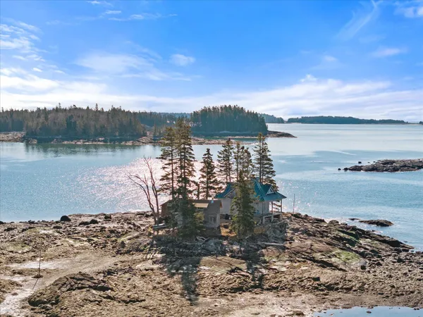 $399,000 | 9999 Cove Island, Harrington, ME 04643