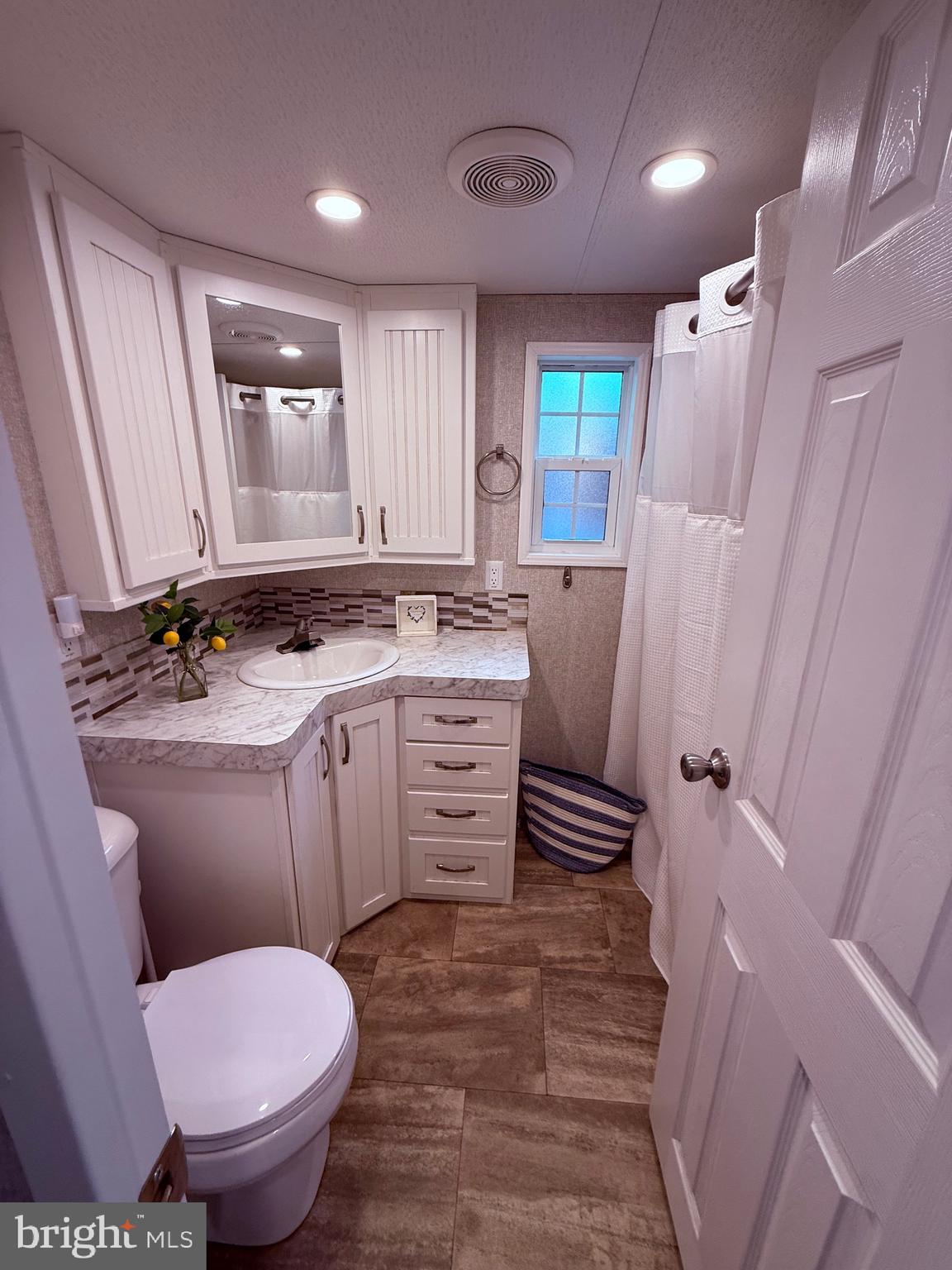 515 Corsons Tavern Road, Unit D49 Ocean View, NJ 08230 - Photo 7 of 19 bathroom