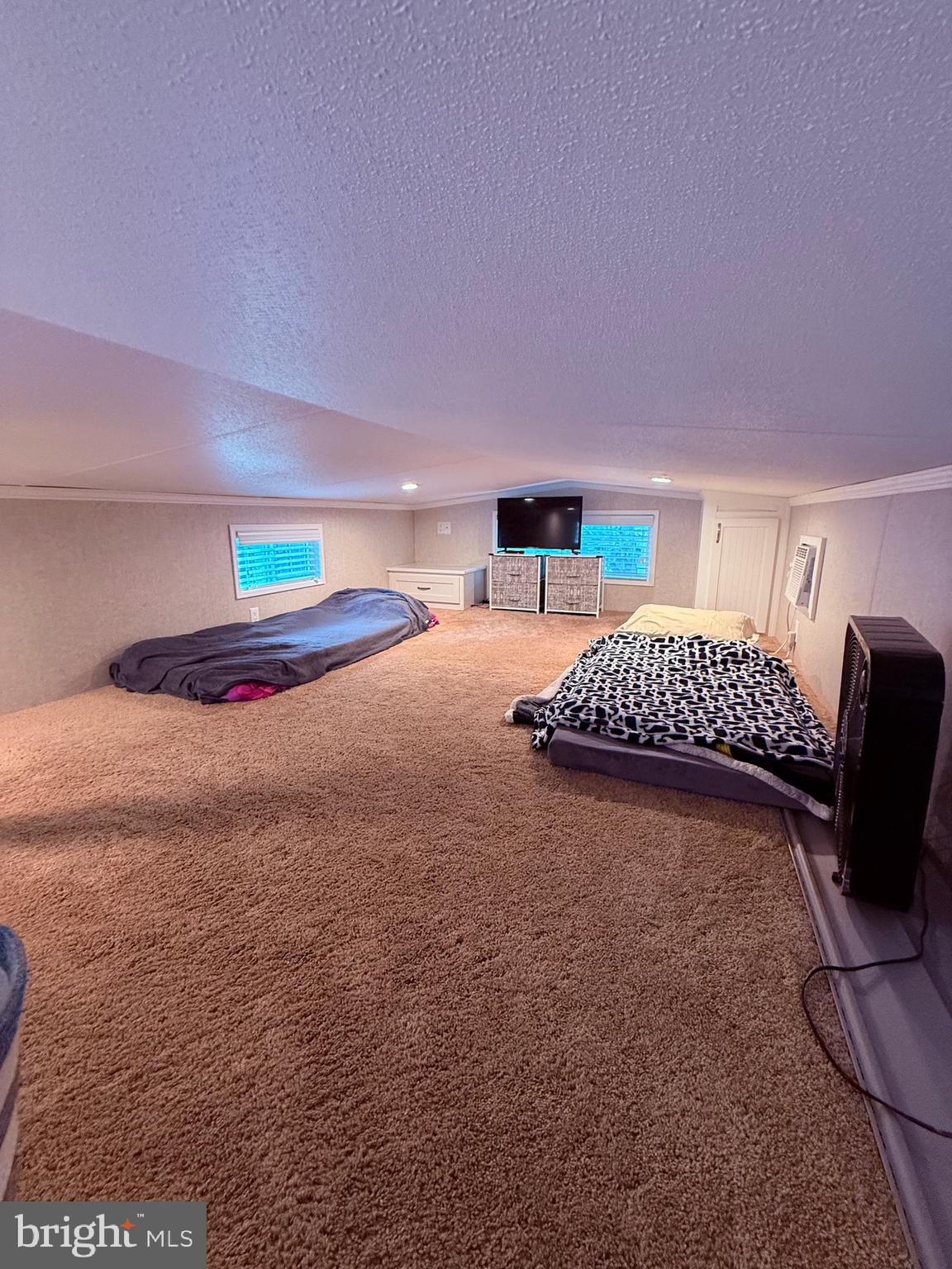 515 Corsons Tavern Road, Unit D49 Ocean View, NJ 08230 - Photo 10 of 19 loft on one side