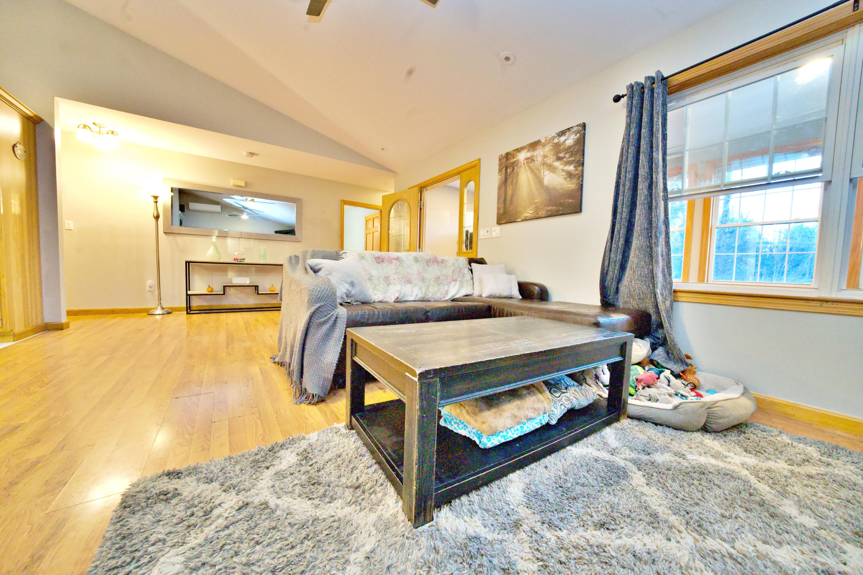 339 Jefferson Road Washington, ME 04574 - Photo 19 of 31 Living room