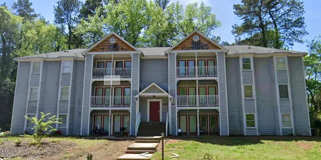 $159,000 | 1311 Park Glen Drive, Unit 101, Raleigh, NC 27610