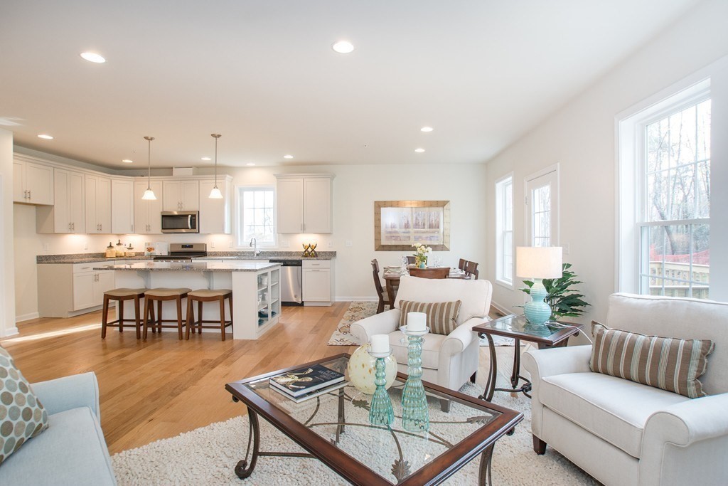 77 Shannon Way, Unit 84 Upton, MA 01568 - Photo 1 of 17