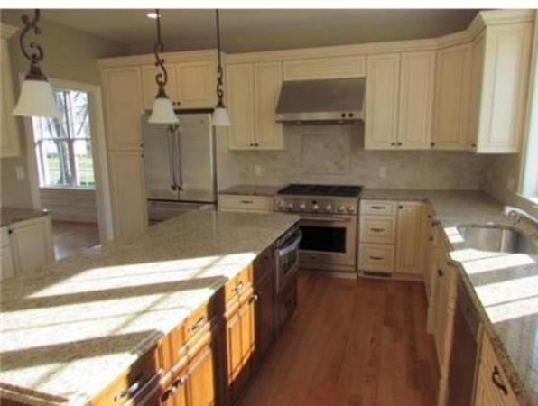 35 Carey Road Needham, MA 02494 - Photo 12 of 17