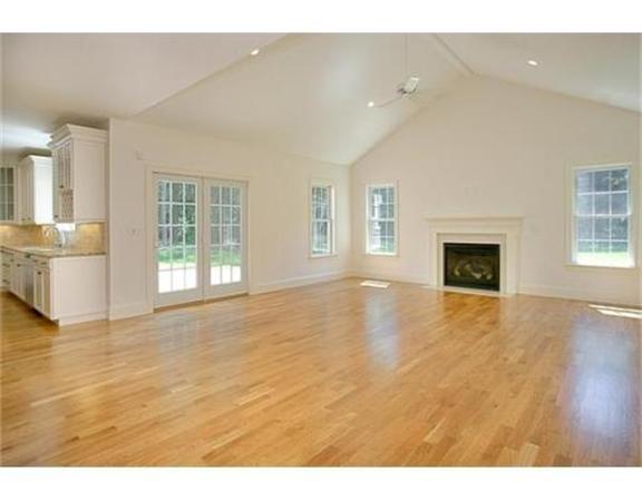 35 Carey Road Needham, MA 02494 - Photo 4 of 17