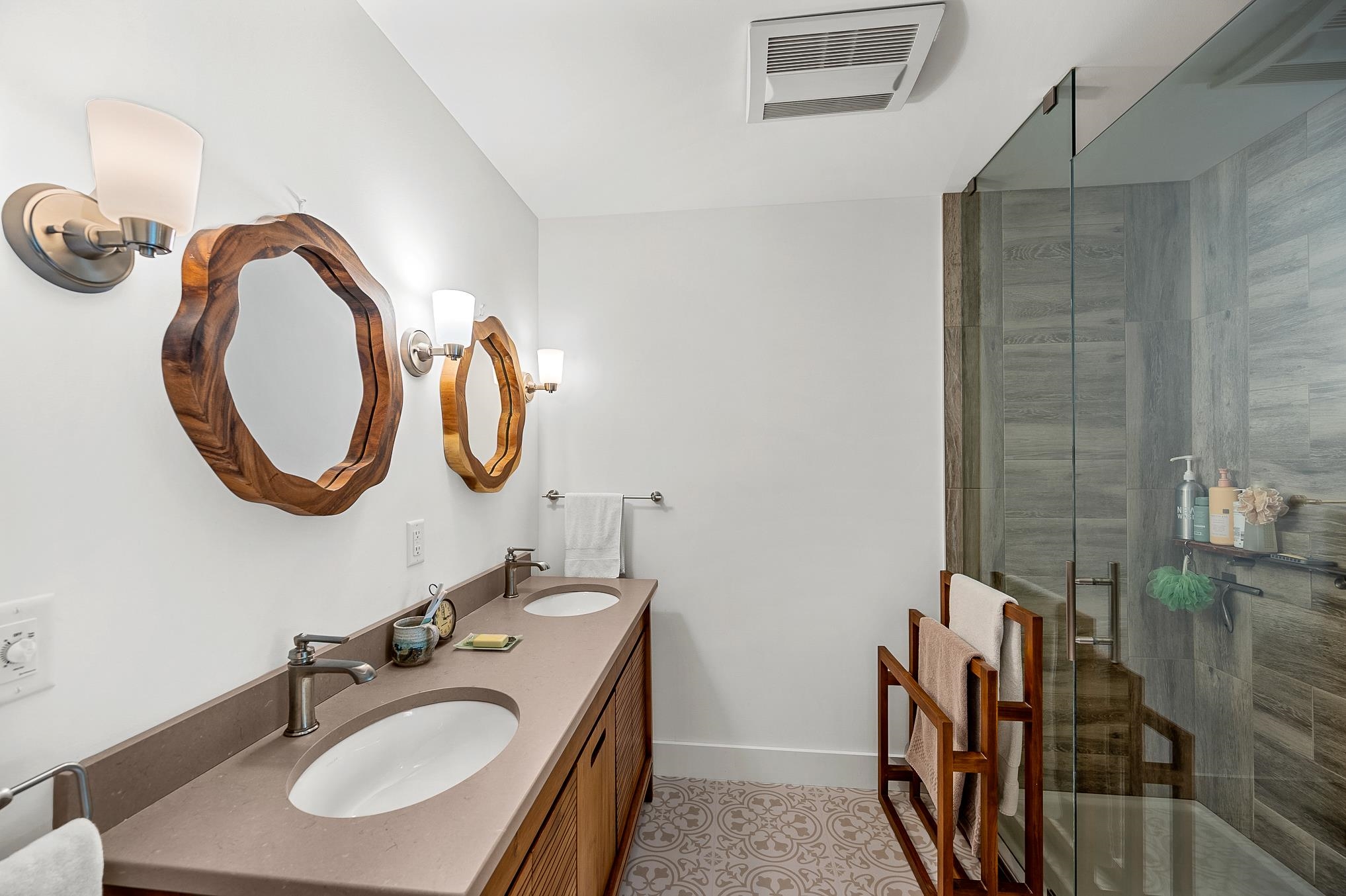 611 Patch Road Morristown, VT 05661 - Photo 18 of 60