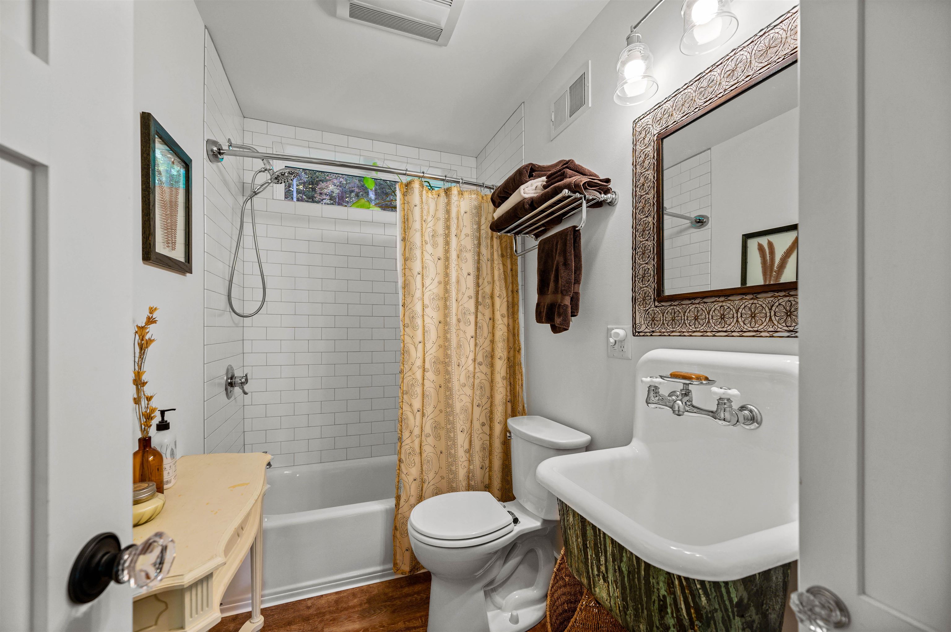 611 Patch Road Morristown, VT 05661 - Photo 22 of 60