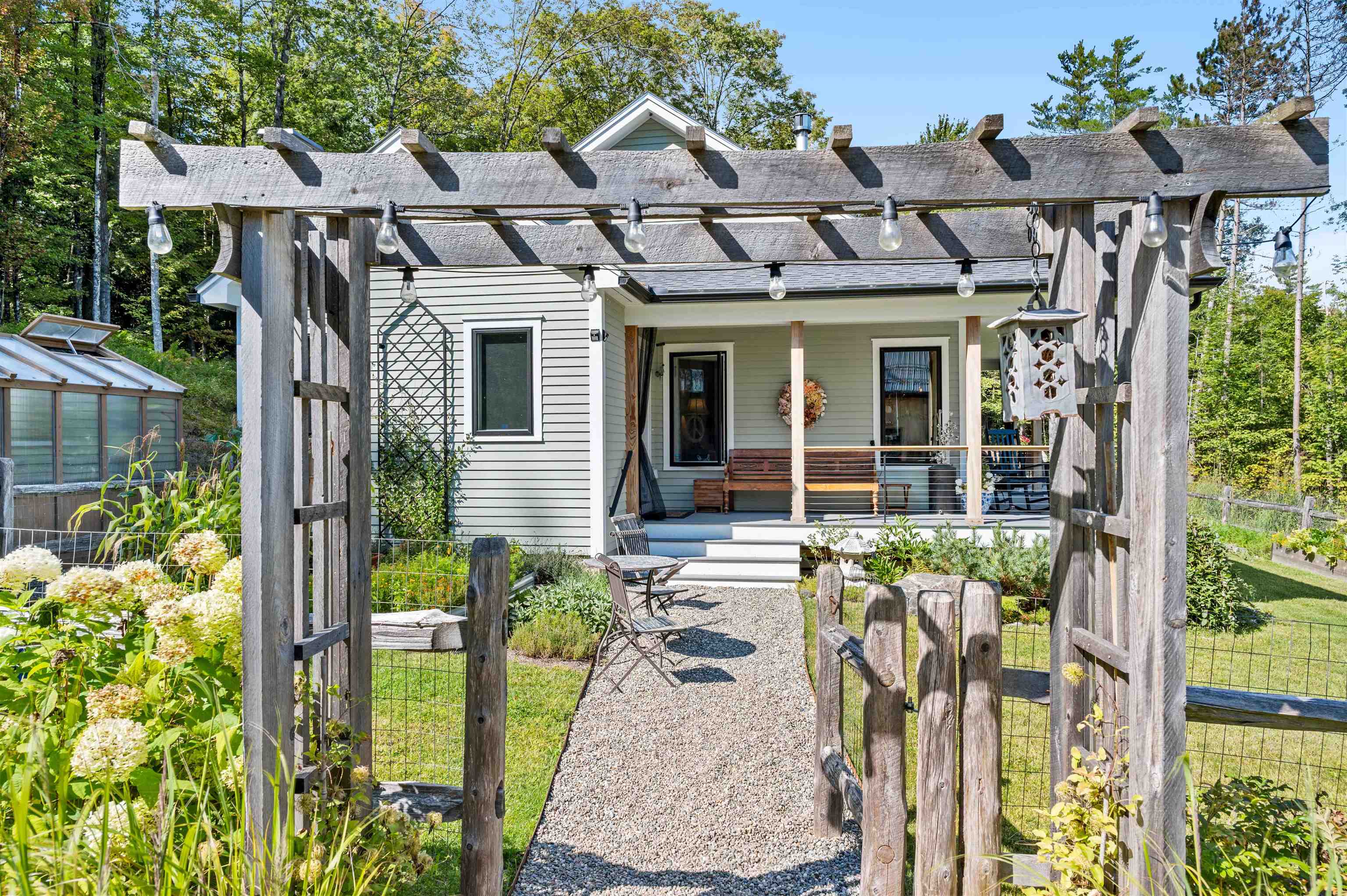 611 Patch Road Morristown, VT 05661 - Photo 3 of 60