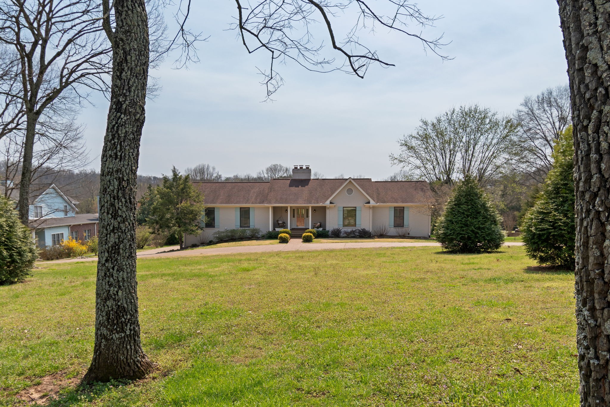 6613 Holt Road Nashville, TN 37211 - Photo 2 of 97