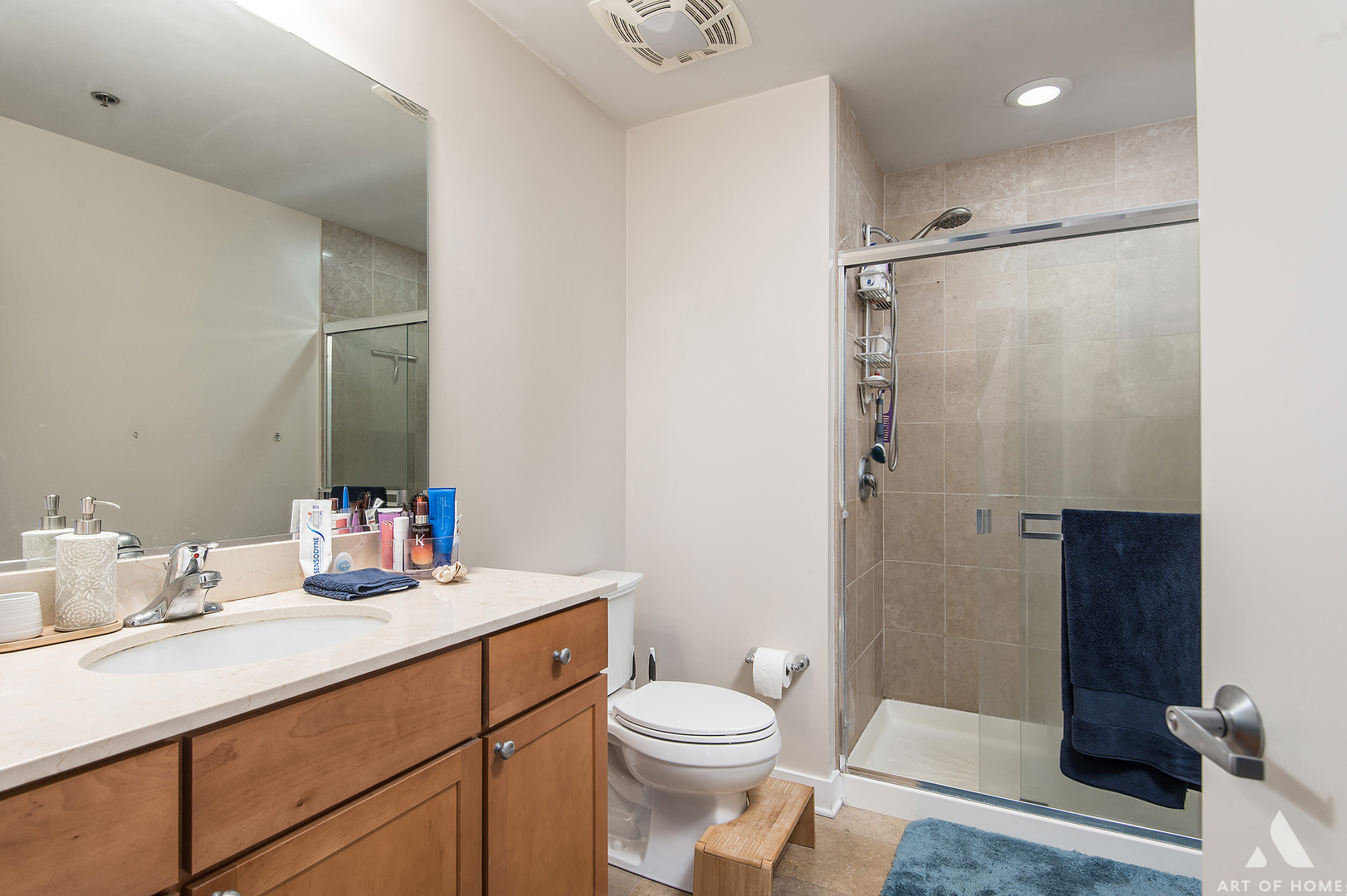 901 West Madison Street, Unit 407 Chicago, IL 60607 - Photo 20 of 39 a bathroom with a sink toilet and shower