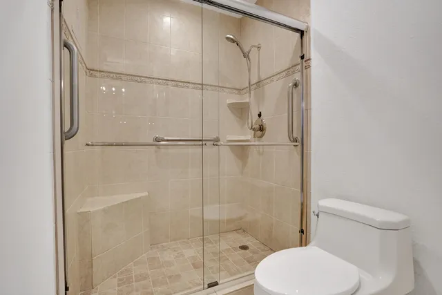 $215,000 | 1260 Northwest 20th Avenue, Unit 203, Delray Beach, FL 33445