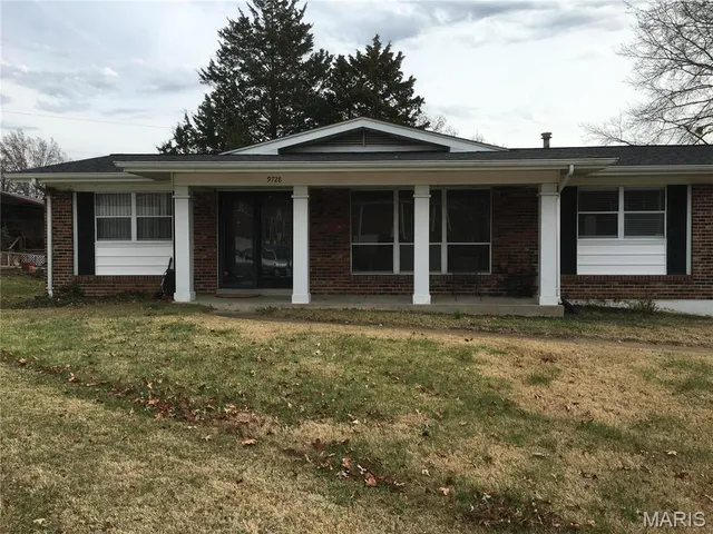 $2,200 | 9728 Croftwood Drive, St. Louis, MO 63123