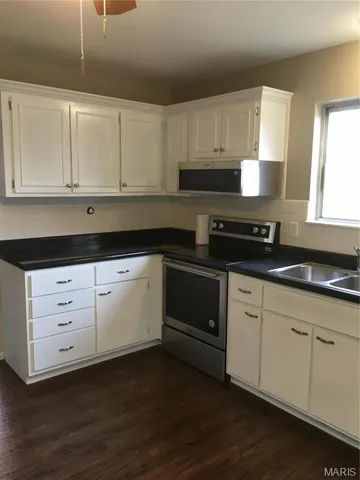 $2,200 | 9728 Croftwood Drive, St. Louis, MO 63123