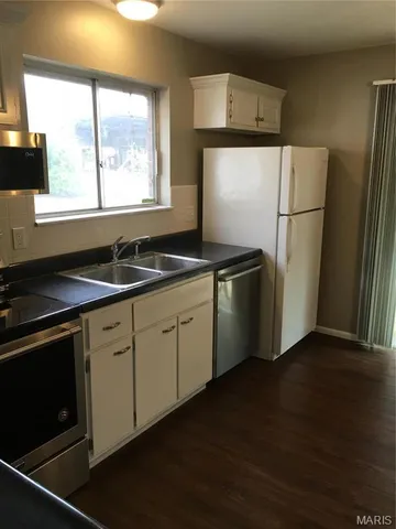 $2,200 | 9728 Croftwood Drive, St. Louis, MO 63123