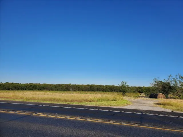 $289,000 | 5400 Highway 34, Ennis, TX 75119