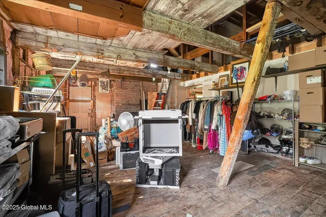 $585,000 | 1575 New Scotland Road, Bethlehem, NY 12159