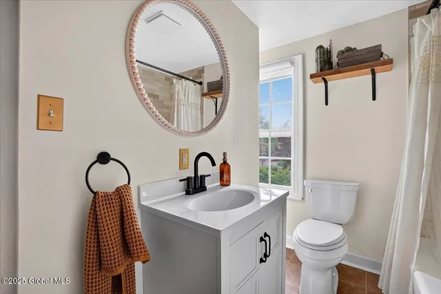 $585,000 | 1575 New Scotland Road, Bethlehem, NY 12159