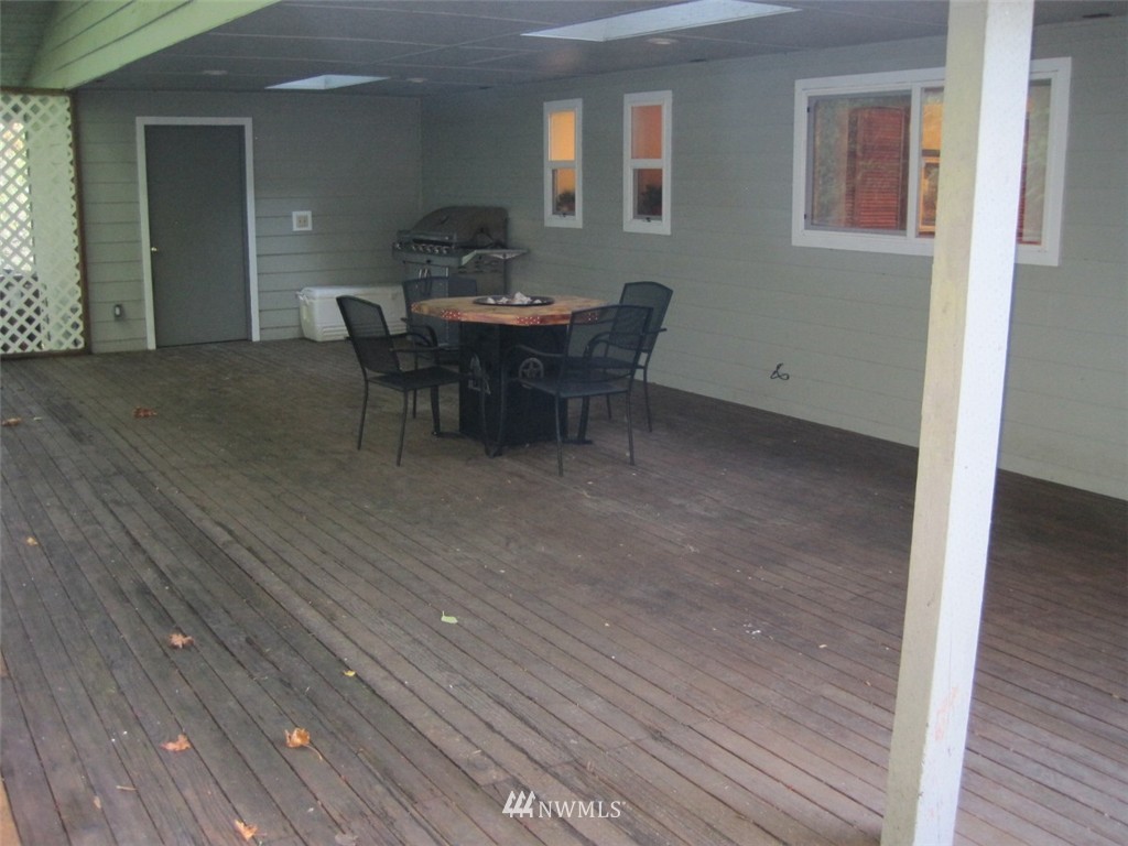 18809 Cook Road Southeast Yelm, WA 98597 - Photo 18 of 25 Gallery Image 18