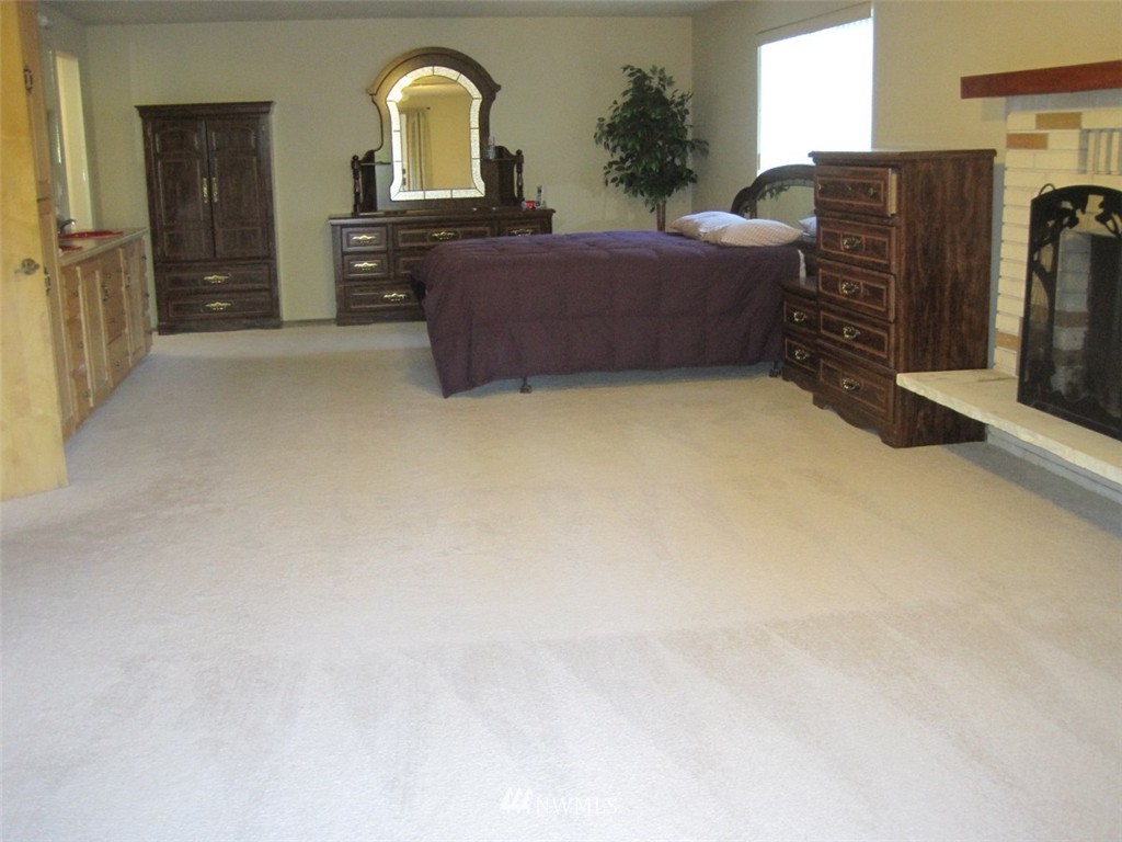 18809 Cook Road Southeast Yelm, WA 98597 - Photo 8 of 25 Gallery Image 8