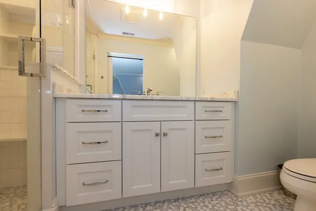 $15,000 | 25 Cushing Avenue, Hingham, MA 02043