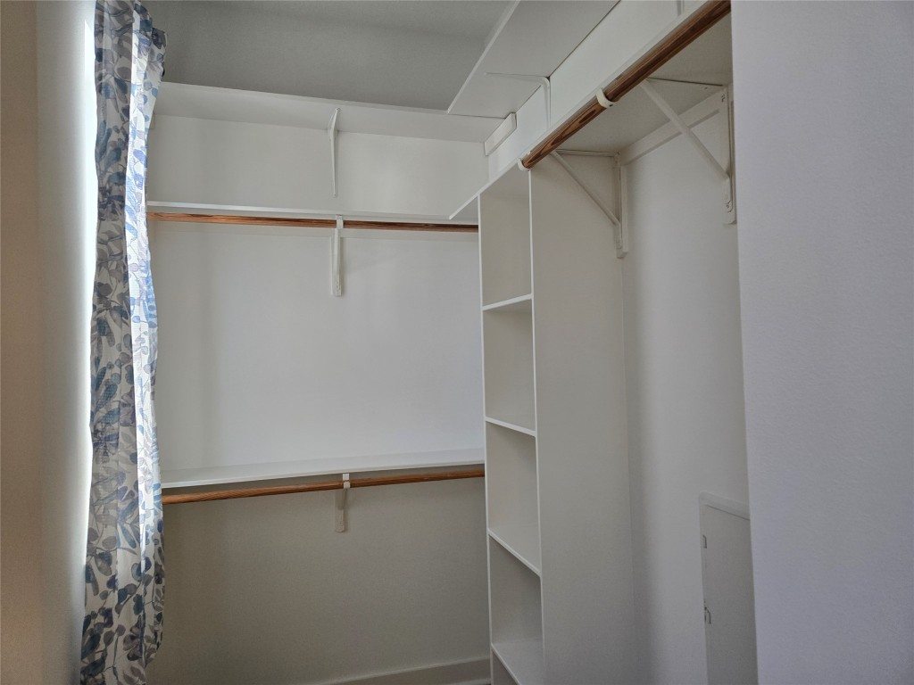 6000 South Congress Avenue, Unit 404 Austin, TX 78745 - Photo 18 of 23 a close view of closet