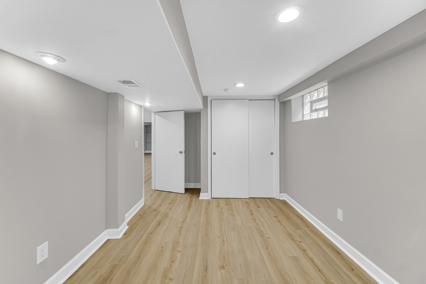 9110 South Ada Street Chicago, IL 60620 - Photo 18 of 24