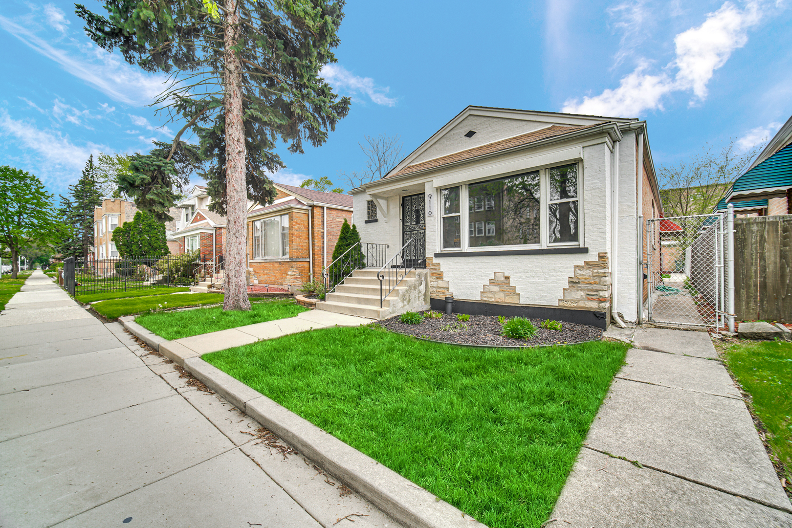 9110 South Ada Street Chicago, IL 60620 - Photo 2 of 24