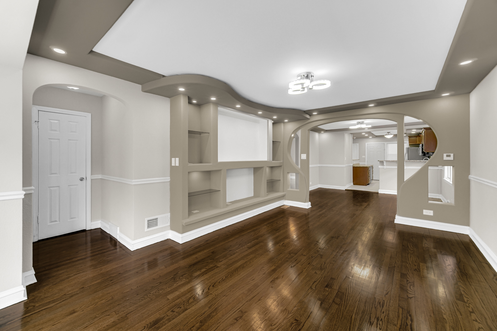 9110 South Ada Street Chicago, IL 60620 - Photo 3 of 24