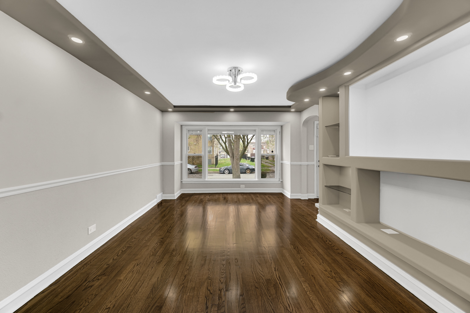 9110 South Ada Street Chicago, IL 60620 - Photo 4 of 24