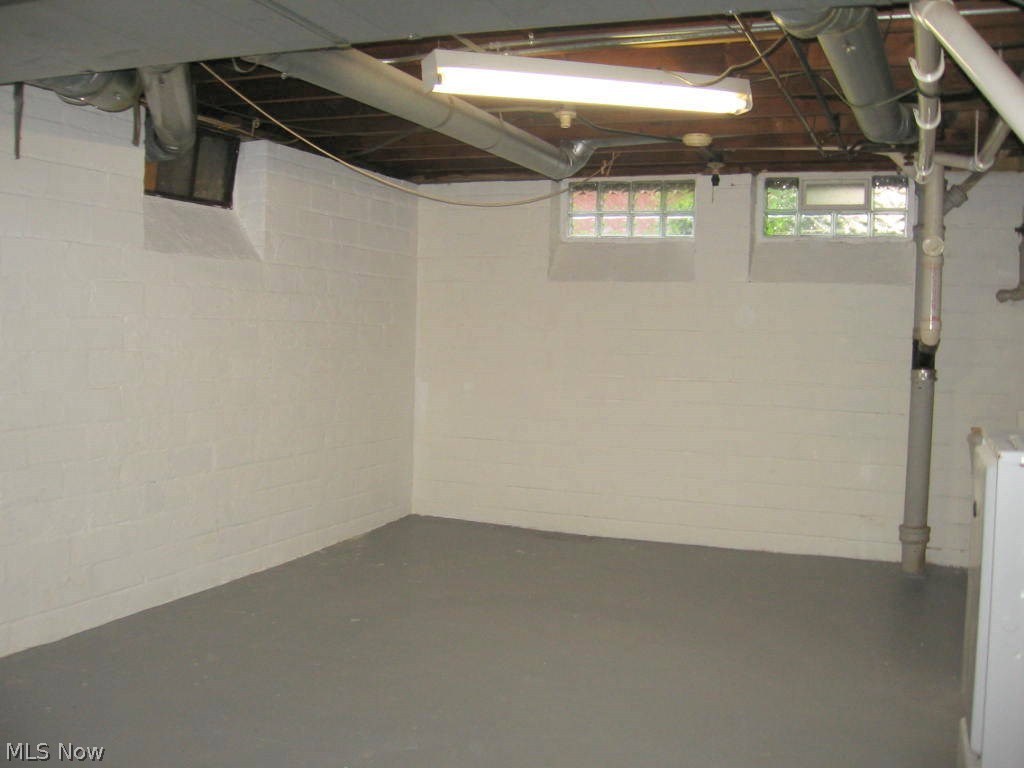 1731 Edgefield Road Lyndhurst, OH 44124 - Photo 9 of 14 Work area in basement with glass block windows