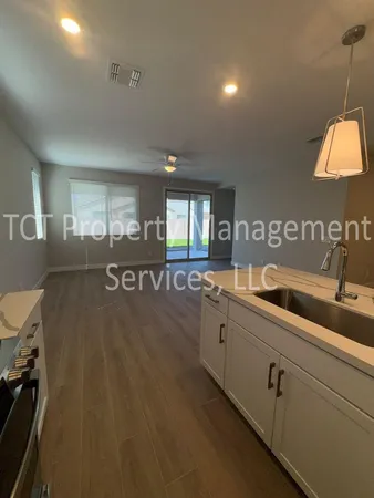 $2,500 | 808 West Sparrow Drive, San Tan Valley, AZ 85140