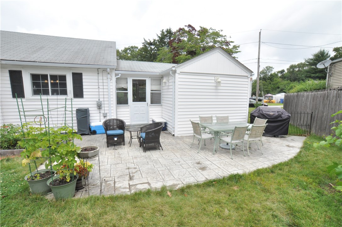 5 Capeway Road Cranston, RI 02920 - Photo 9 of 40 Gallery Image 9