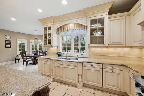 $2,299,000 | 56 Will Lane, Watchung, NJ 07069