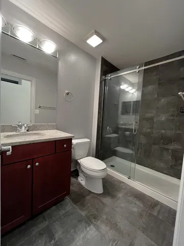 $450,000 | 4814 North Clark Street, Unit 510S, Chicago, IL 60640