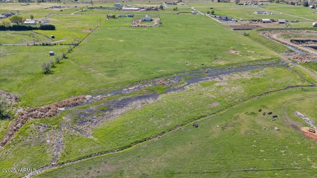 Nka Birchfield Road West, Unit LOT # 1C Yakima, WA 98901 - Photo 6 of 8 a view of a city