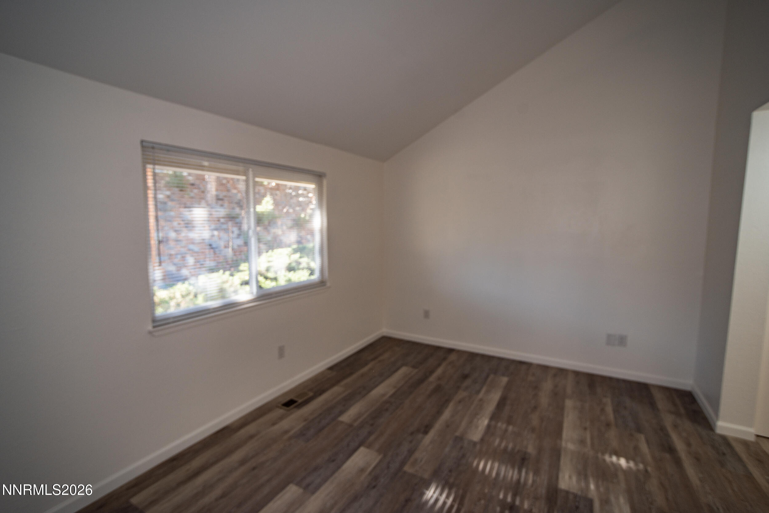 1181 Wagon Wheel Circle Reno, NV 89503 - Photo 19 of 27 19 Master Bedroom - 42674