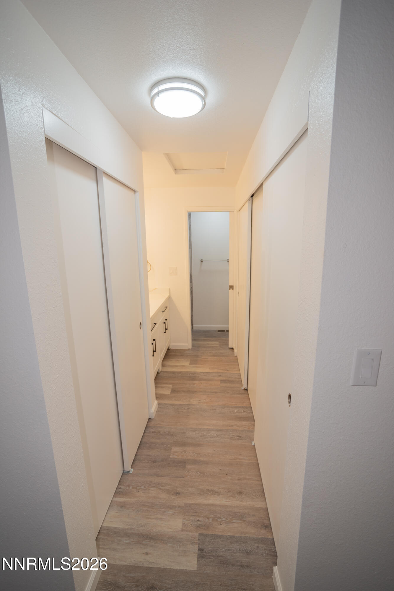 1181 Wagon Wheel Circle Reno, NV 89503 - Photo 20 of 27 20 Master Bath Hall - 42675