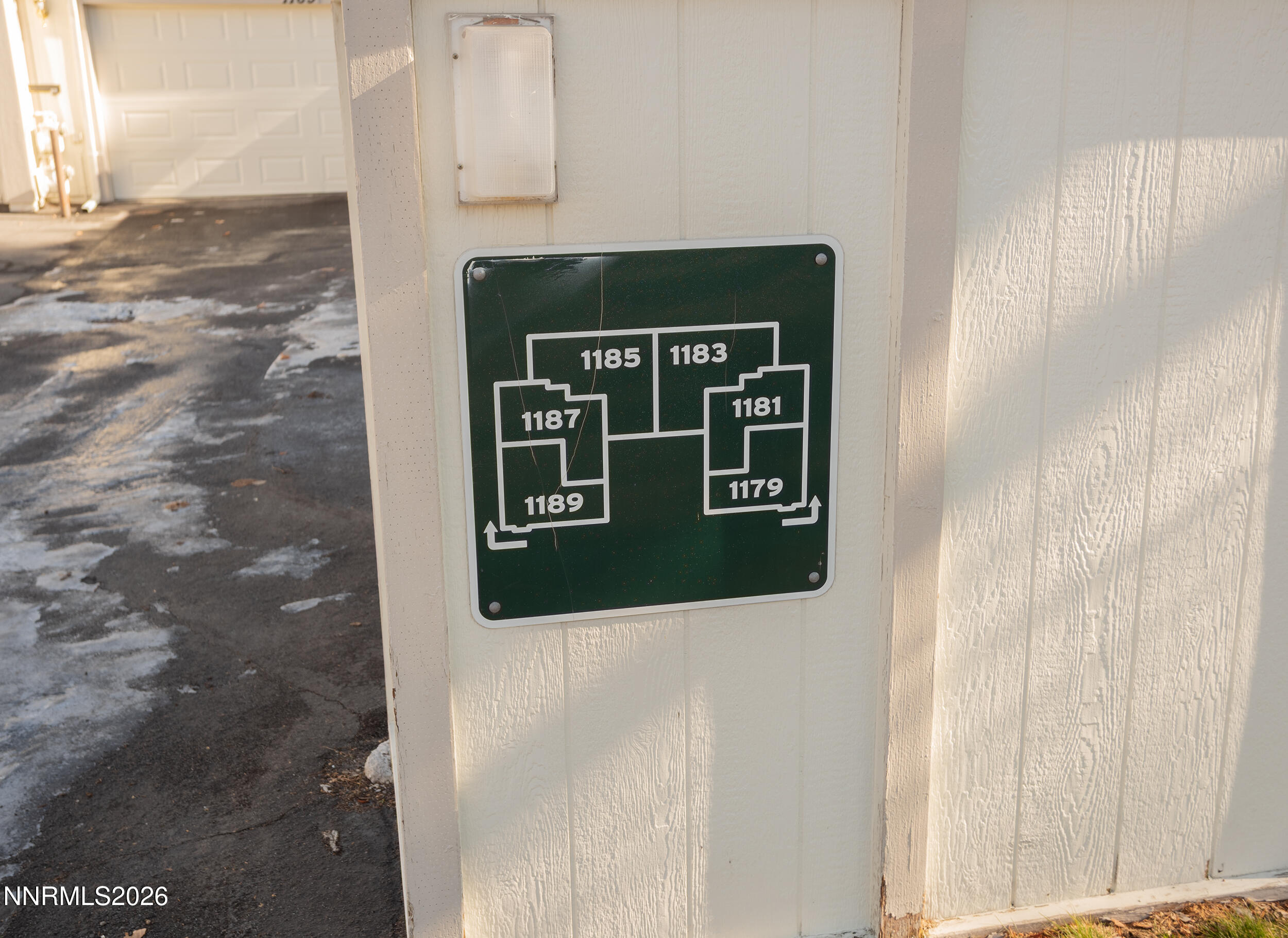 1181 Wagon Wheel Circle Reno, NV 89503 - Photo 2 of 27 01 Direction Sign - 42697