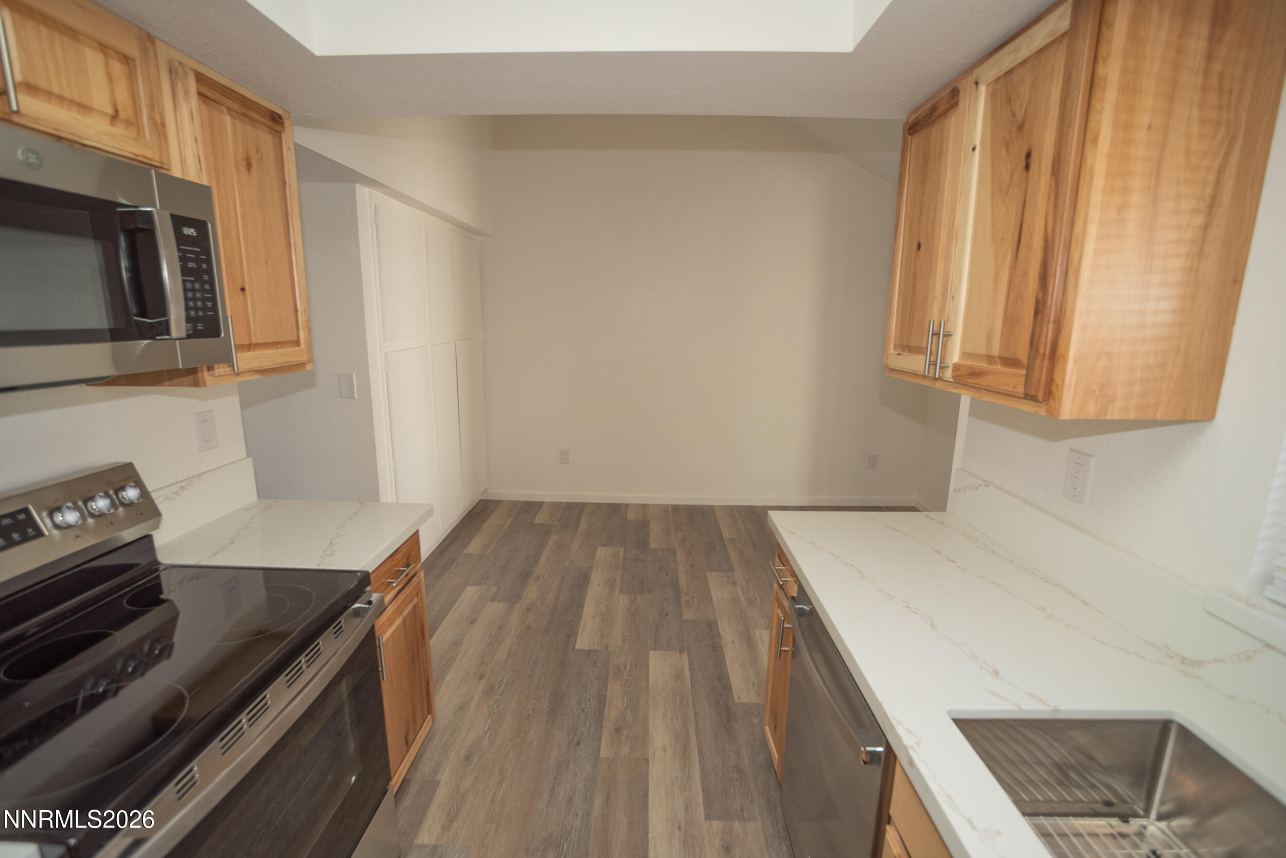 1181 Wagon Wheel Circle Reno, NV 89503 - Photo 10 of 27 10 Kitchen II - 42685