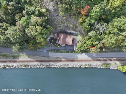 $1,225,000 | 15 Oakes Road, Highland, NY 12528