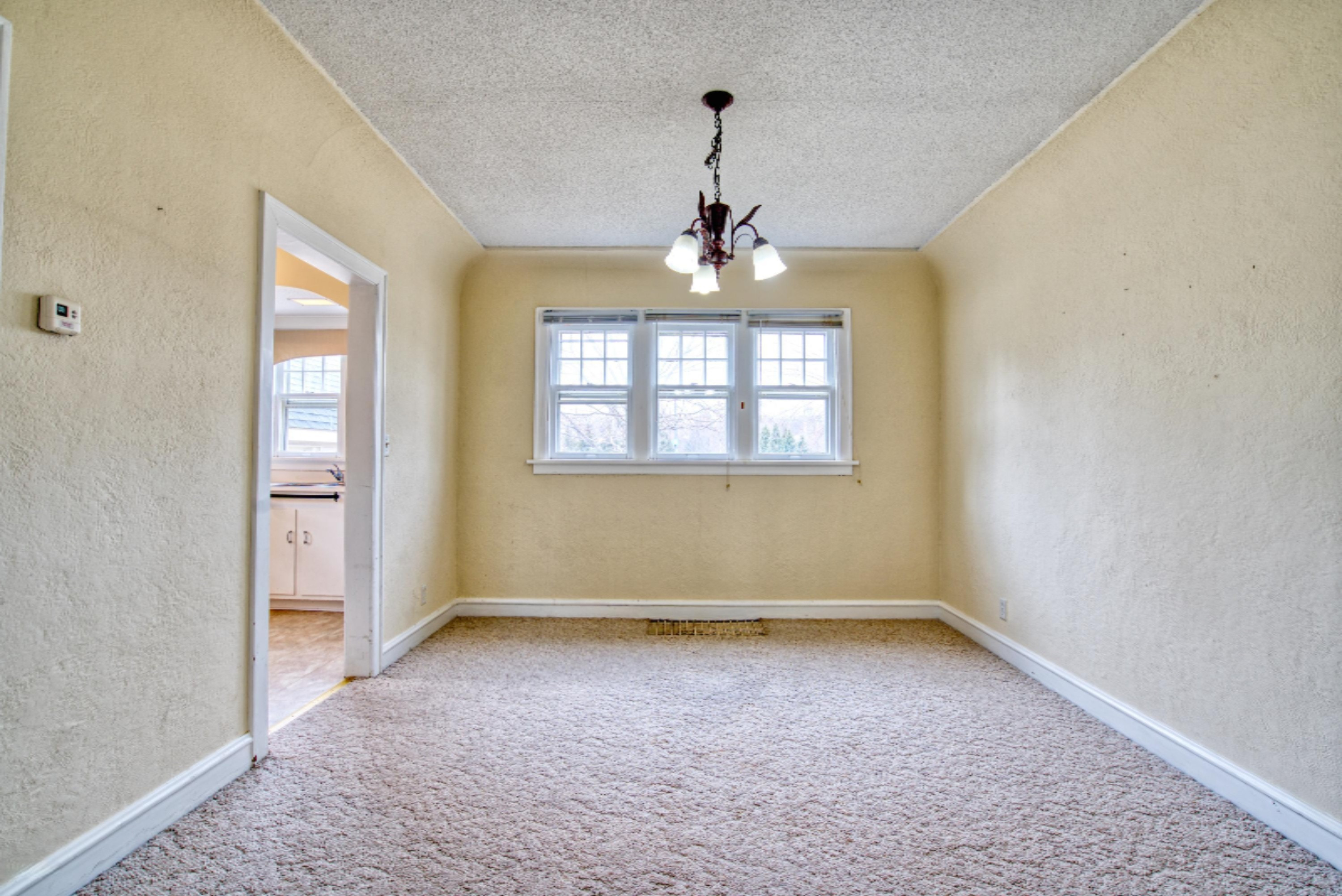 1515 Sheldon Road Grand Haven, MI 49417 - Photo 11 of 32 11. Dining Room