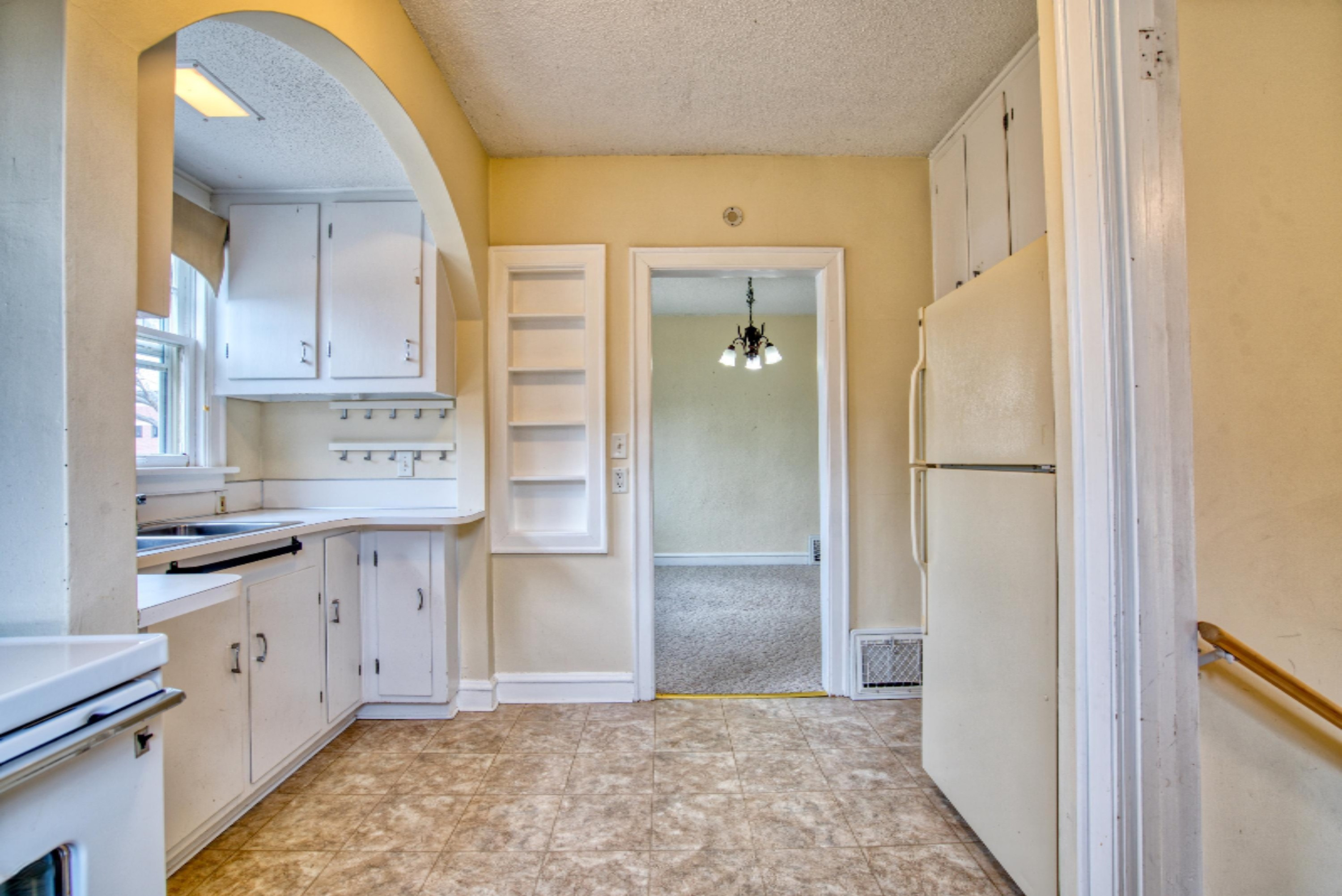 1515 Sheldon Road Grand Haven, MI 49417 - Photo 17 of 32 16. Kitchen Reverse