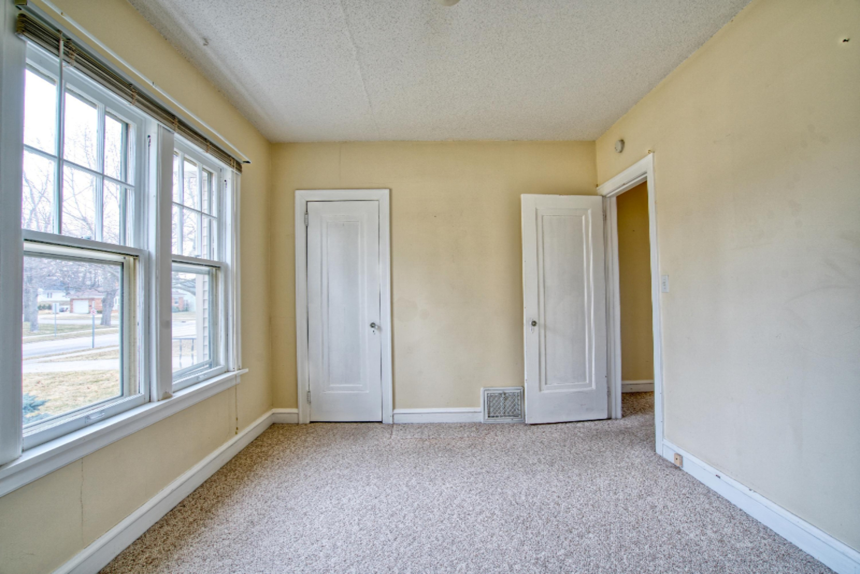 1515 Sheldon Road Grand Haven, MI 49417 - Photo 21 of 32 19. Bedroom 1
