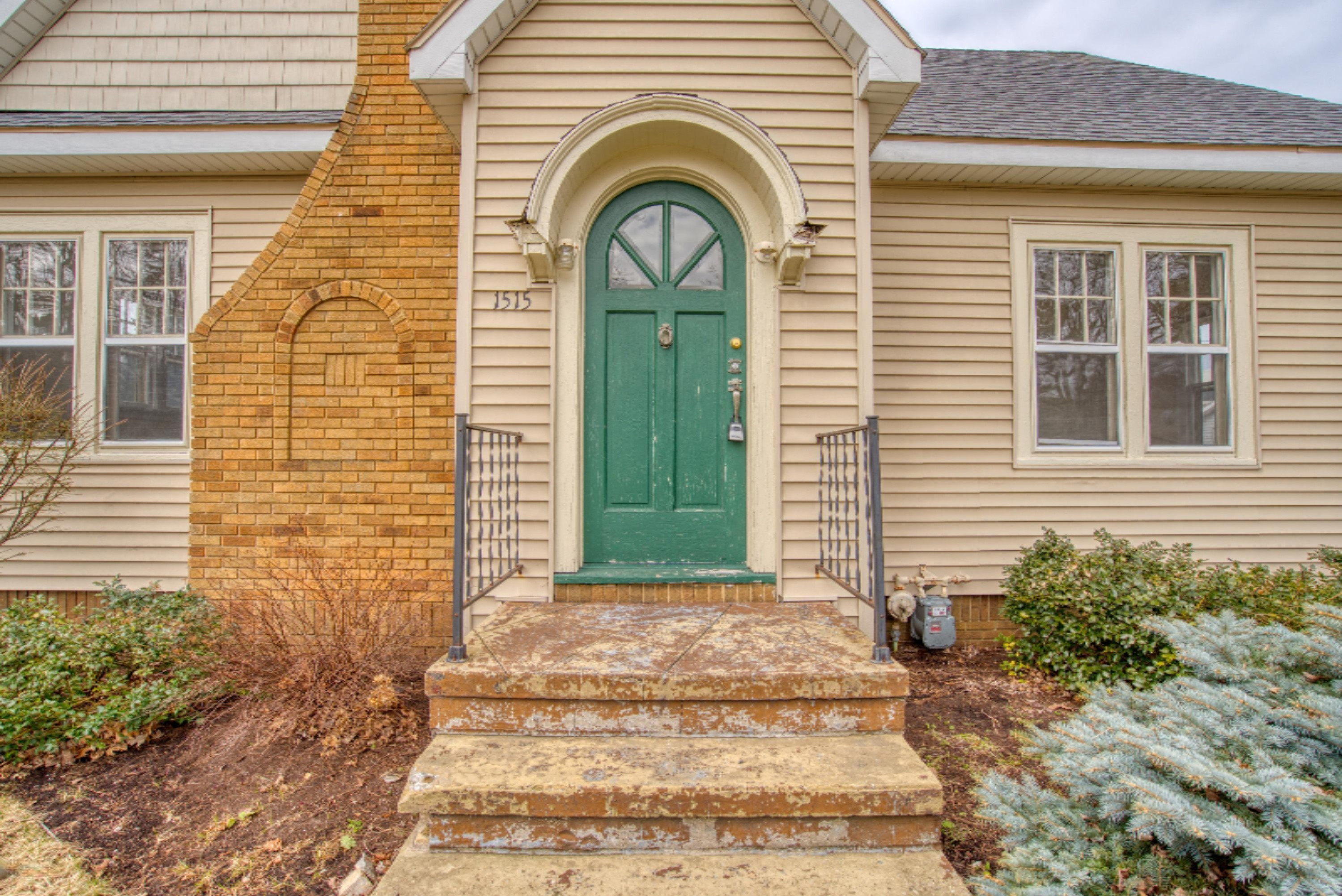 1515 Sheldon Road Grand Haven, MI 49417 - Photo 5 of 32 6. Front Walkway