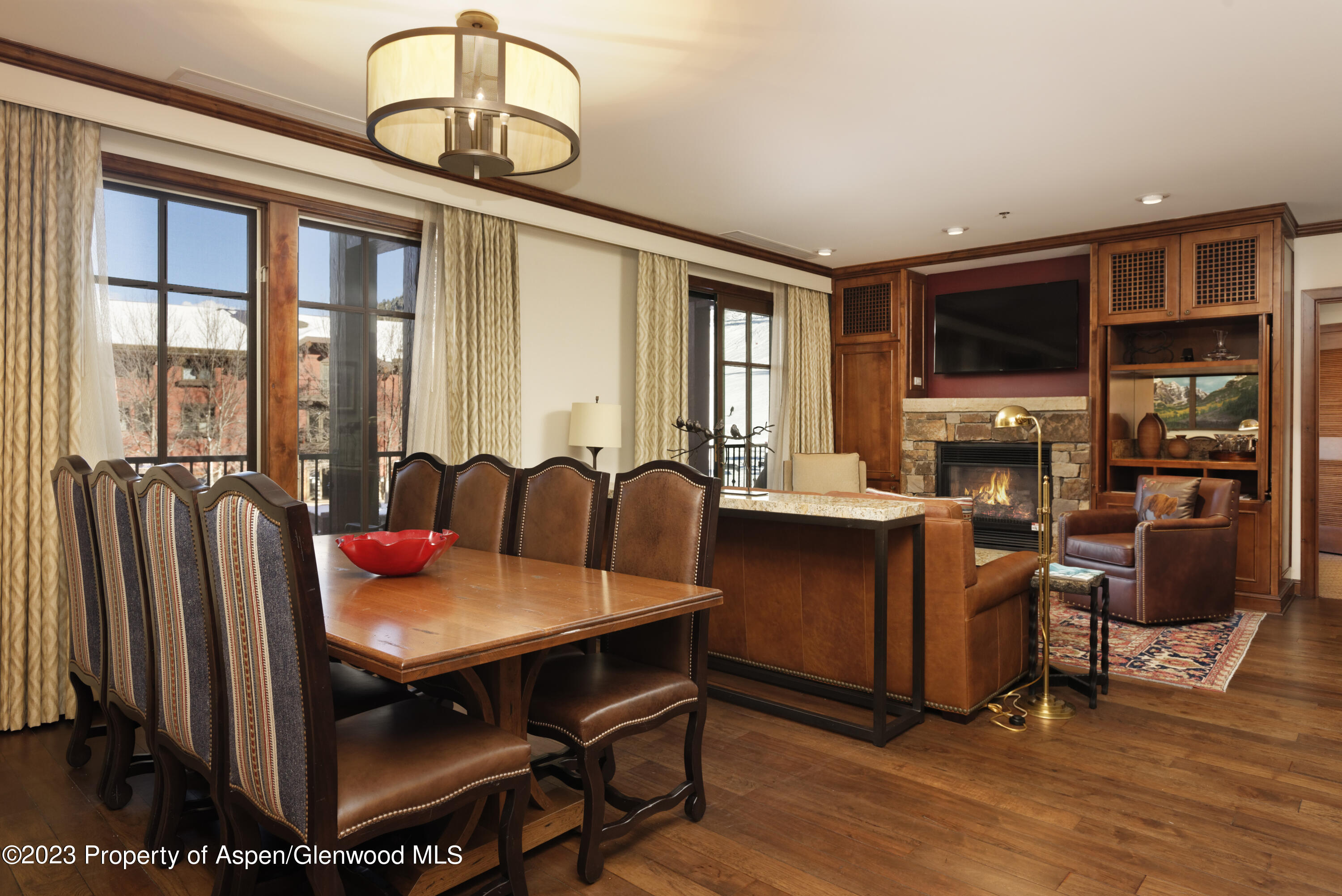 75 Prospector Road, Unit 84044 Aspen, CO 81611 - Photo 3 of 19 RitzCarltonUnit8209_HiRes004