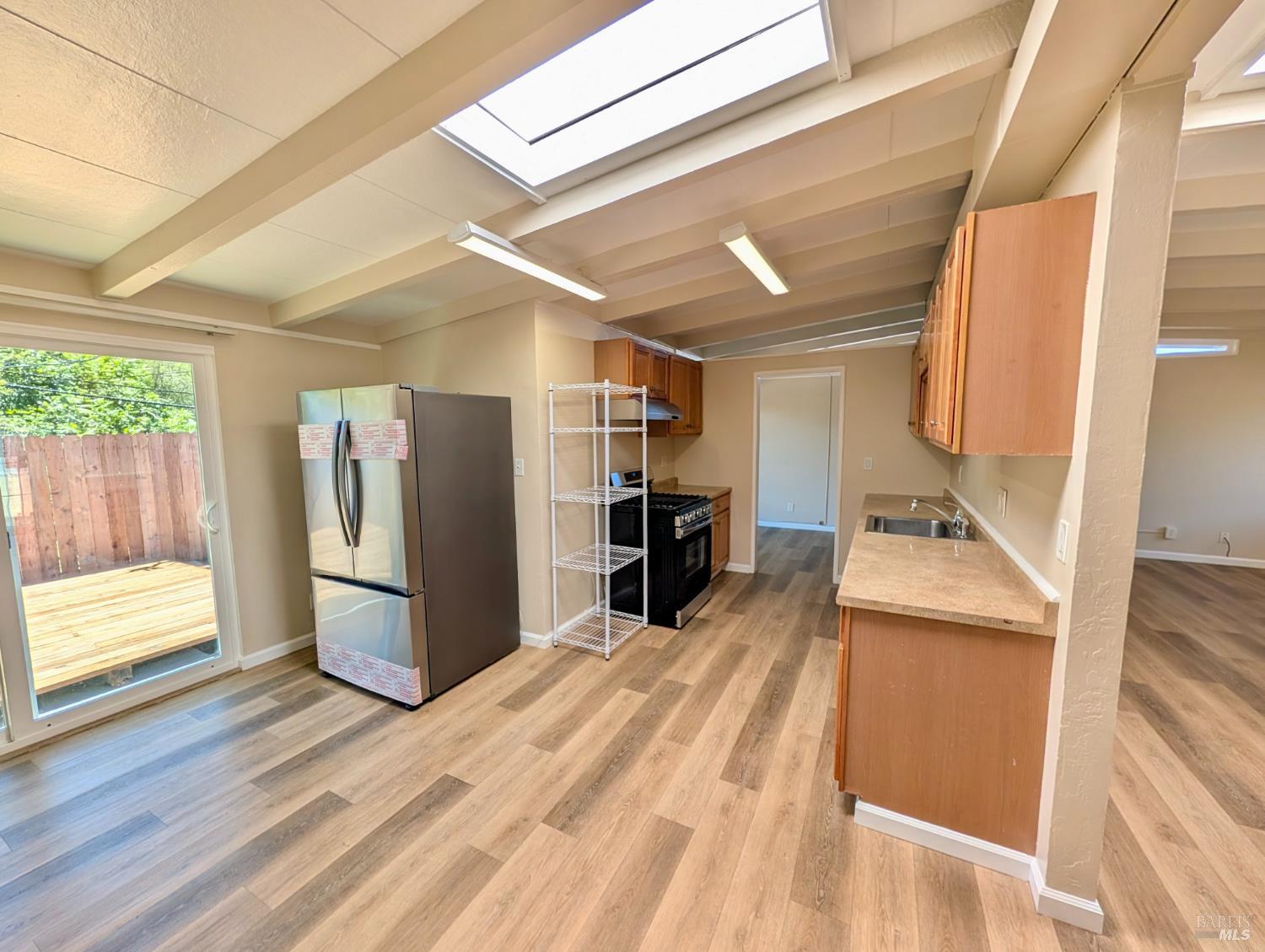 1237 Coronel Avenue Vallejo, CA 94591 - Photo 4 of 18