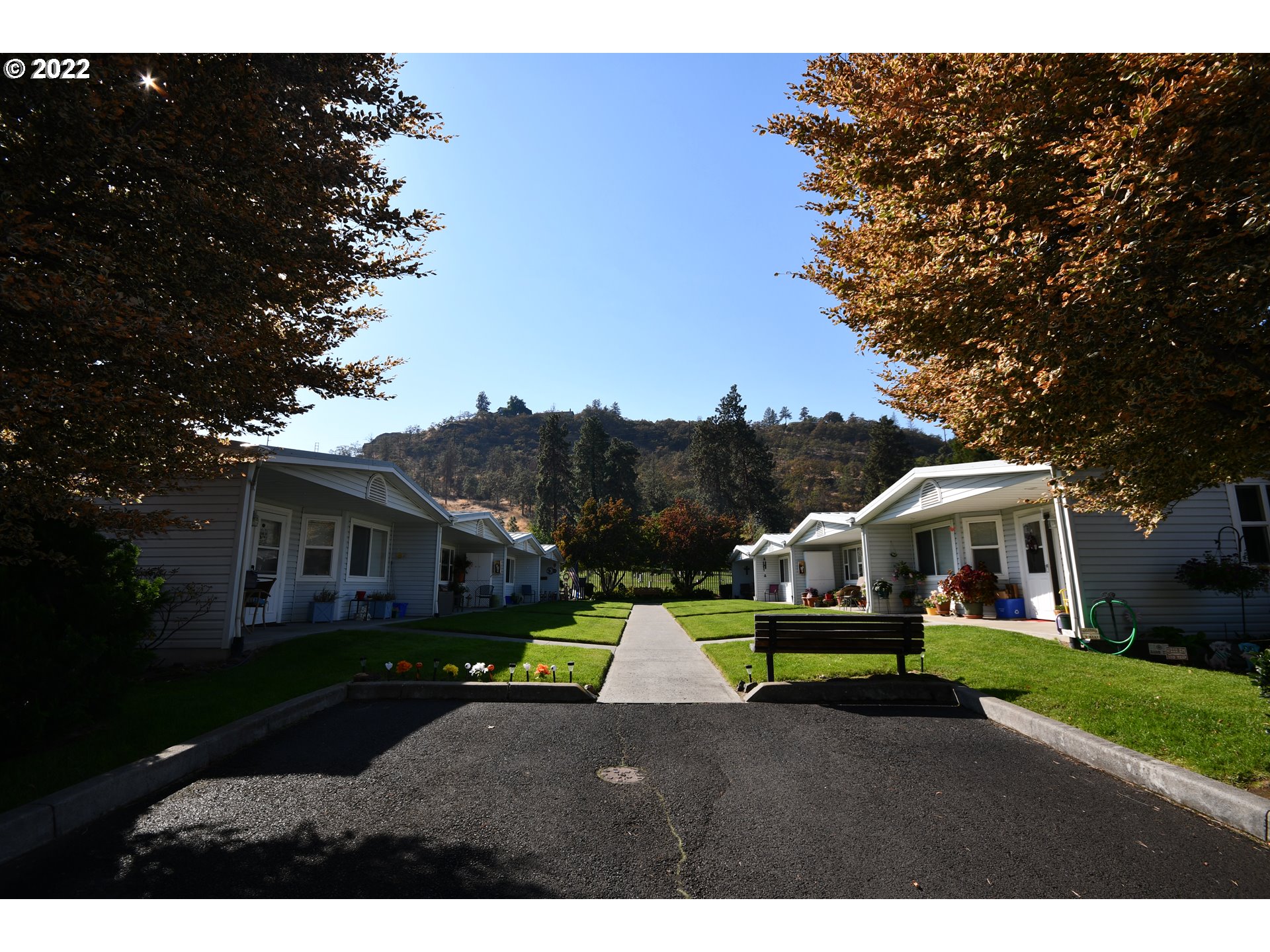 1312 West 10th Street, The Dalles, OR 97058 Compass