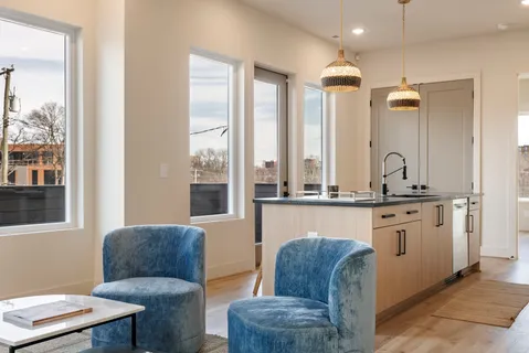 $699,900 | 100 Fairview Court, Nashville, TN 37203