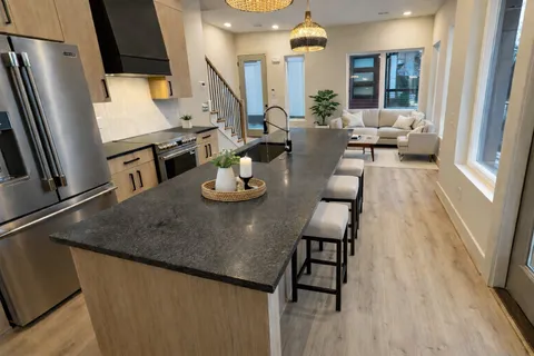 $699,900 | 100 Fairview Court, Nashville, TN 37203